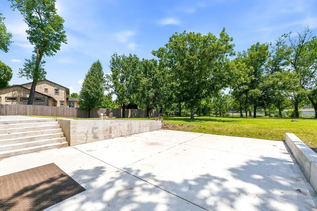 1520 S Andover Road Andover KS 67002