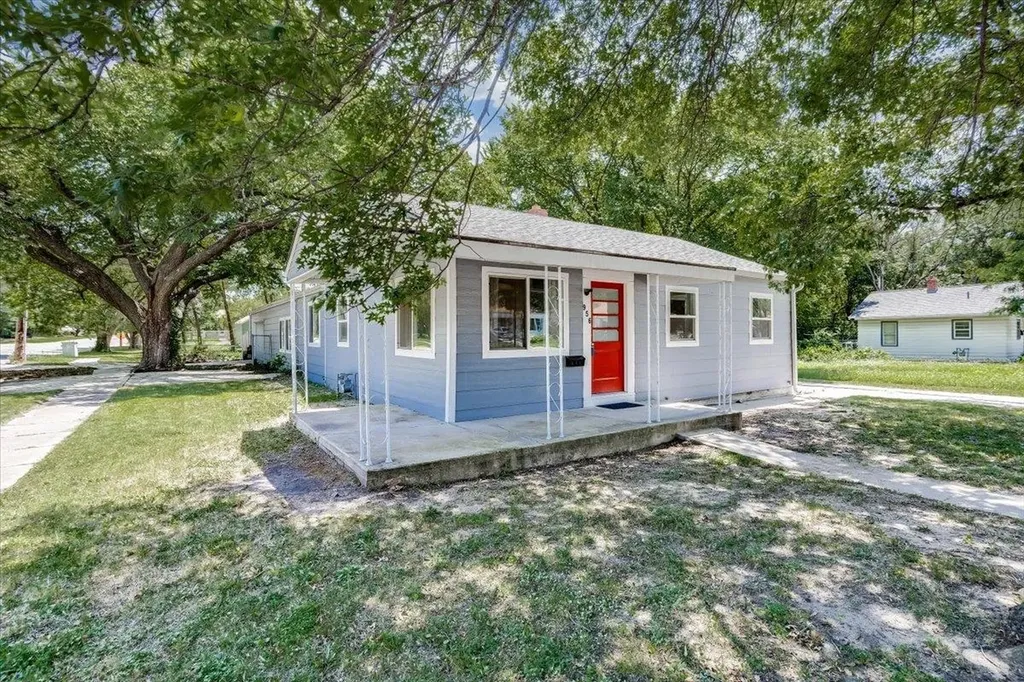 956 Harding Street Wichita KS 67208