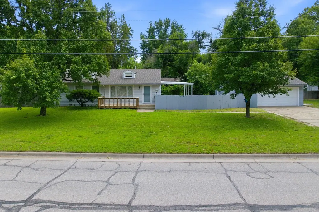 3531 W 17th Street N Wichita KS 67203