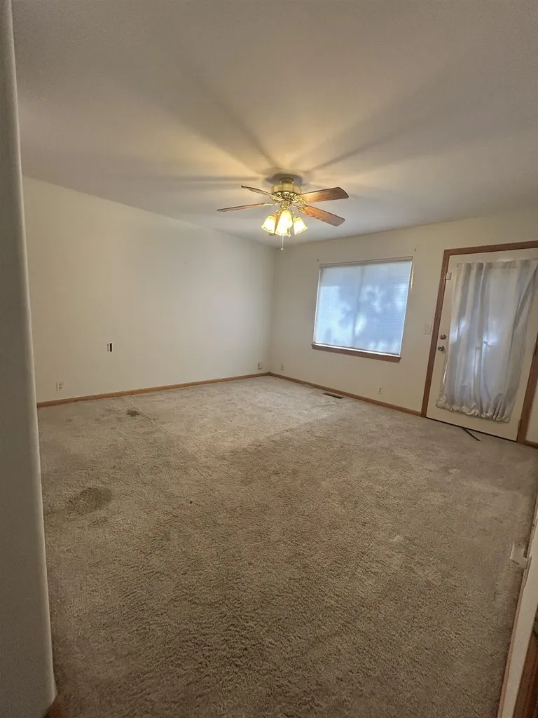 3306 Amanda Street Hutchinson KS 67502