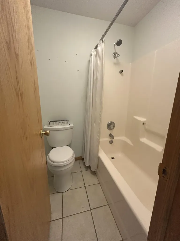 3306 Amanda Street Hutchinson KS 67502