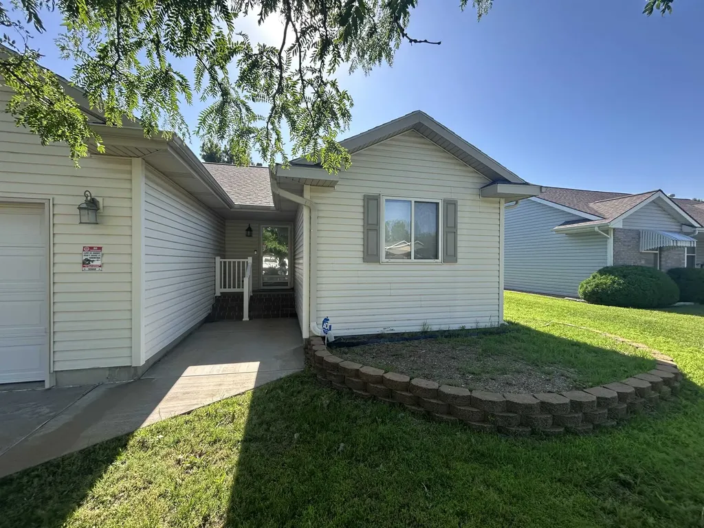 3306 Amanda Street Hutchinson KS 67502