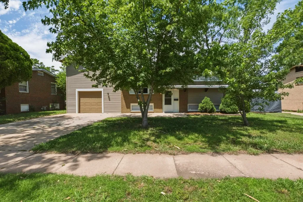 2034 W Rita Avenue Wichita KS 67213-3159