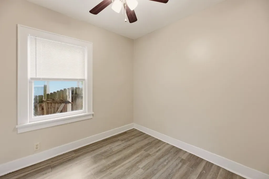 2719 W Douglas Wichita KS 67213-2606