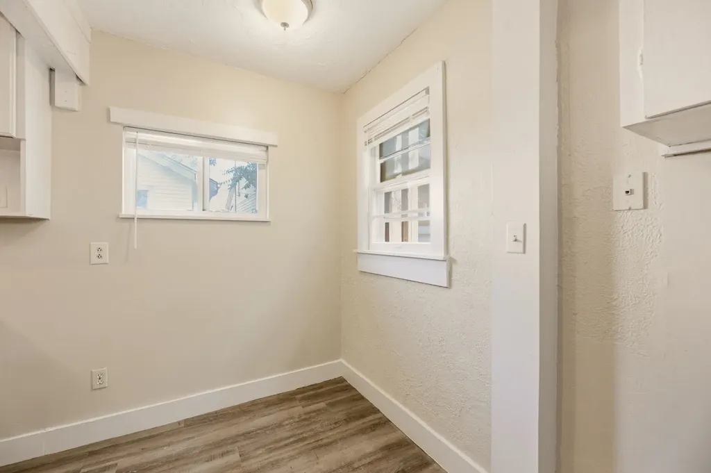 2719 W Douglas Wichita KS 67213-2606