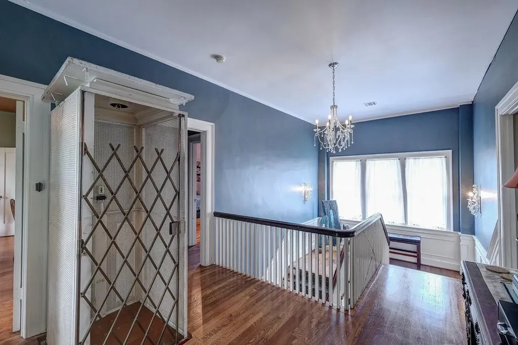 404 E 11th Winfield KS 67156