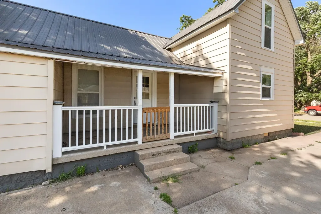 217 N Emporia Street Haven KS 67543