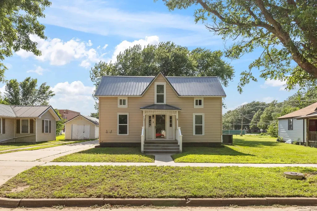 217 N Emporia Street Haven KS 67543