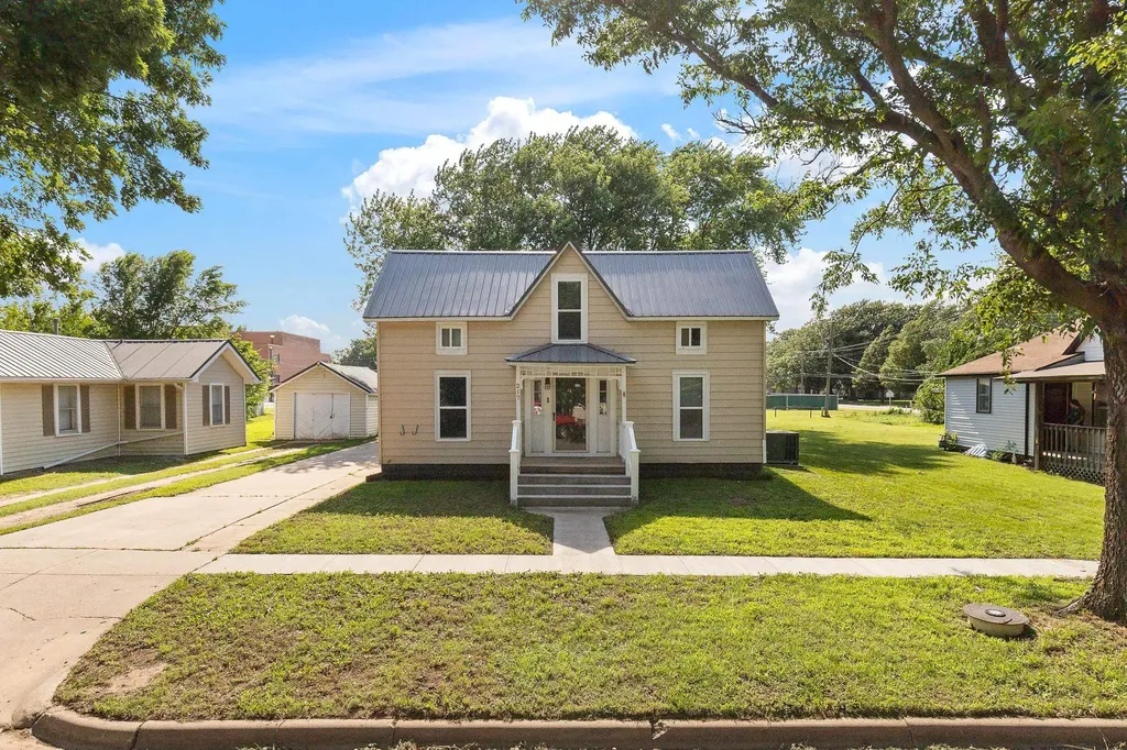 217 N Emporia Street Haven KS 67543