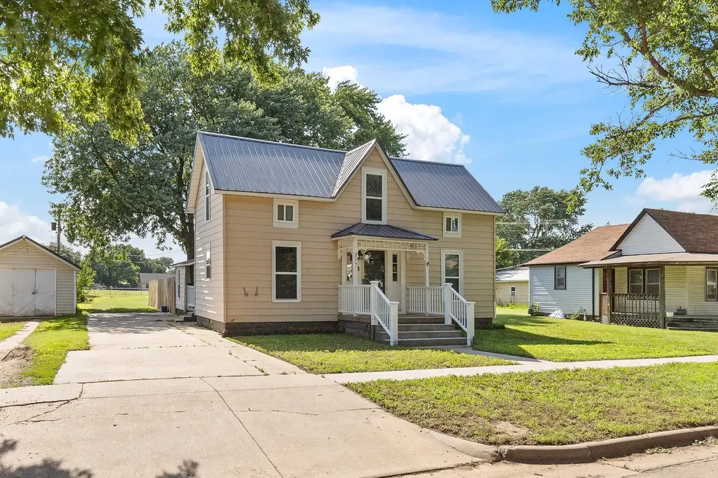 217 N Emporia Street Haven KS 67543