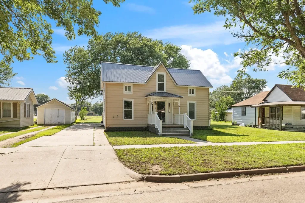 217 N Emporia Street Haven KS 67543