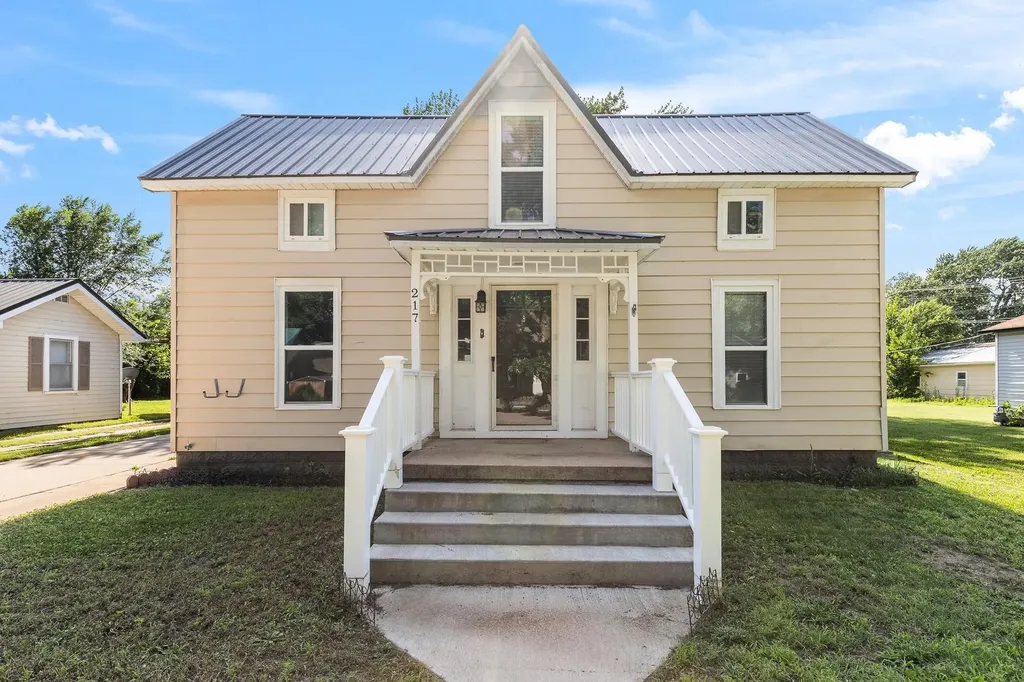 217 N Emporia Street Haven KS 67543