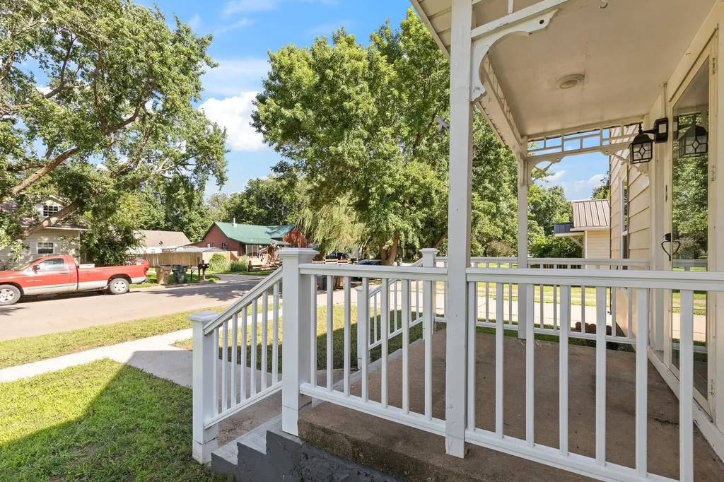 217 N Emporia Street Haven KS 67543