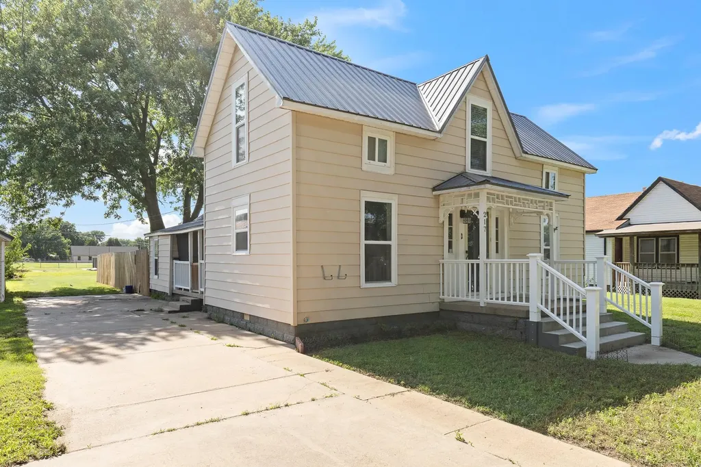 217 N Emporia Street Haven KS 67543