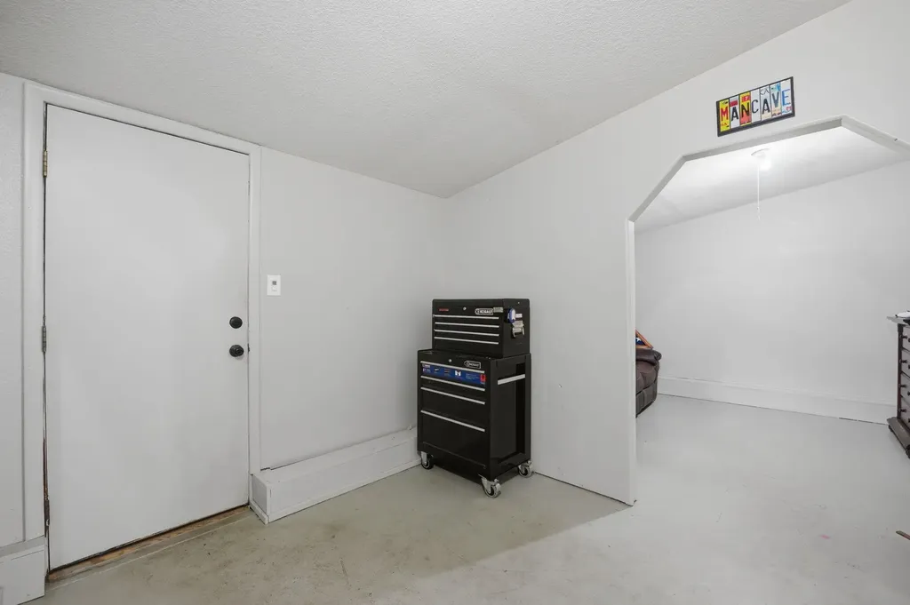 101 E Springdale Street Derby KS 67037-1238