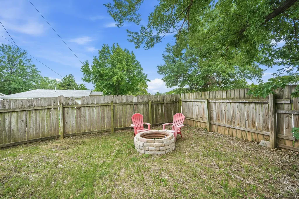 101 E Springdale Street Derby KS 67037-1238
