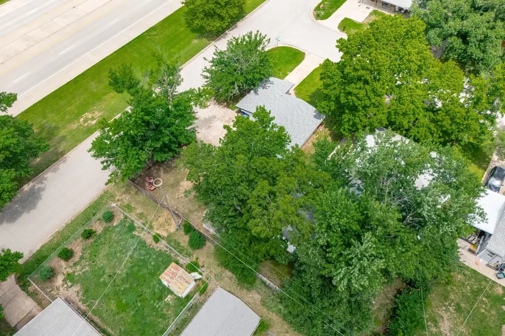 101 E Springdale Street Derby KS 67037-1238