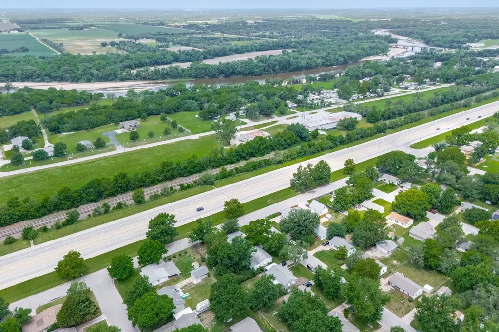 101 E Springdale Street Derby KS 67037-1238