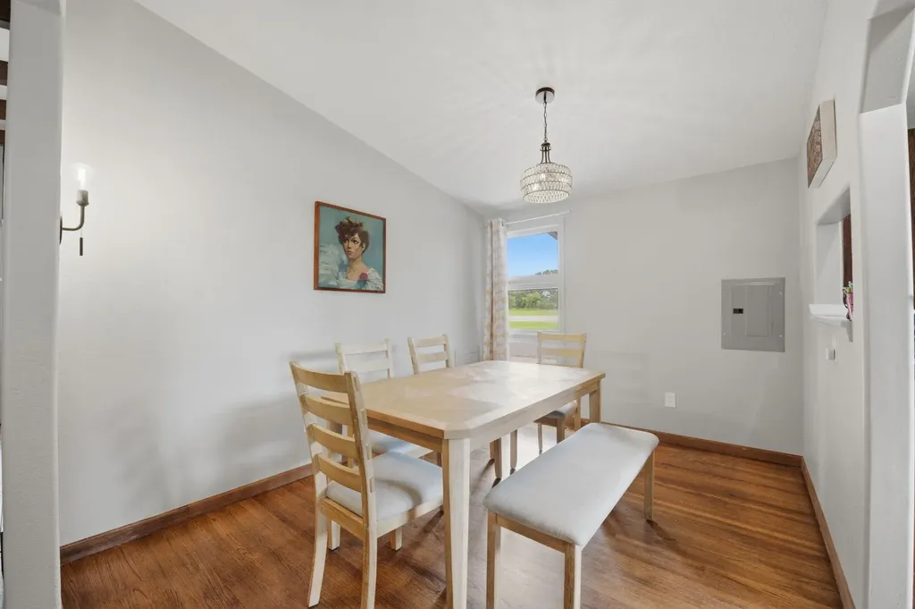 101 E Springdale Street Derby KS 67037-1238