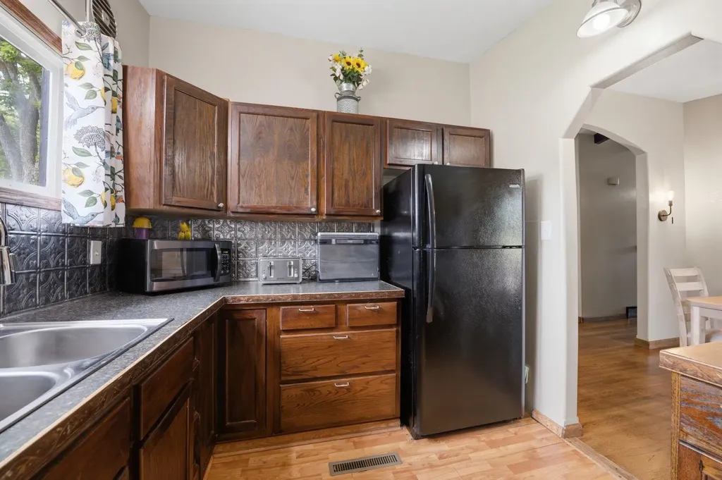 101 E Springdale Street Derby KS 67037-1238