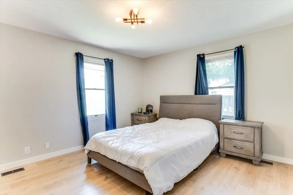 605 E Main Street Haven KS 67543