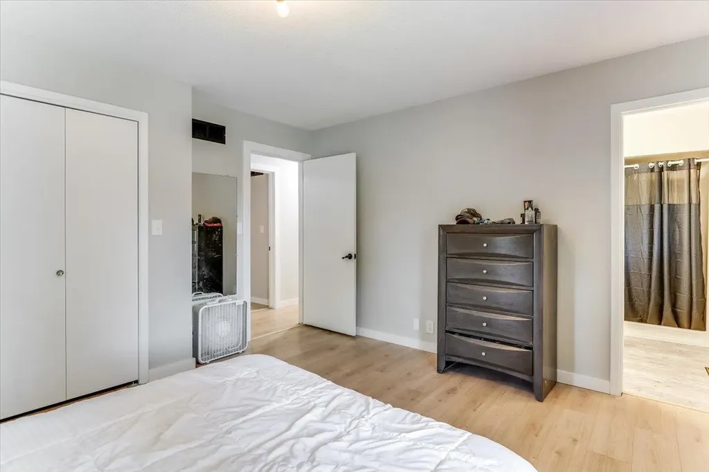 605 E Main Street Haven KS 67543