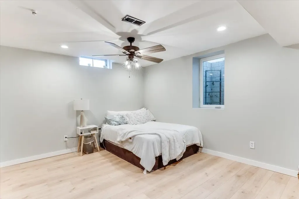 605 E Main Street Haven KS 67543