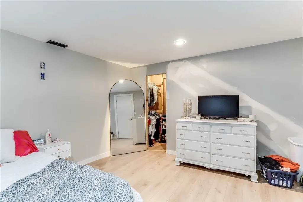 605 E Main Street Haven KS 67543