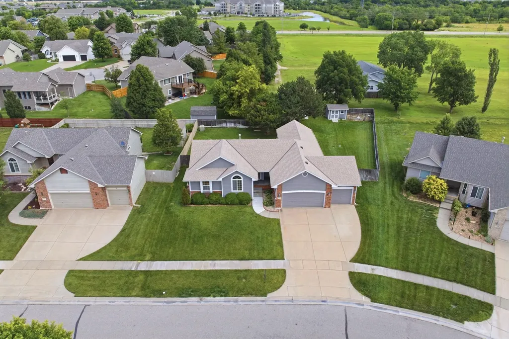10902 W Lantana Street Wichita KS 67205