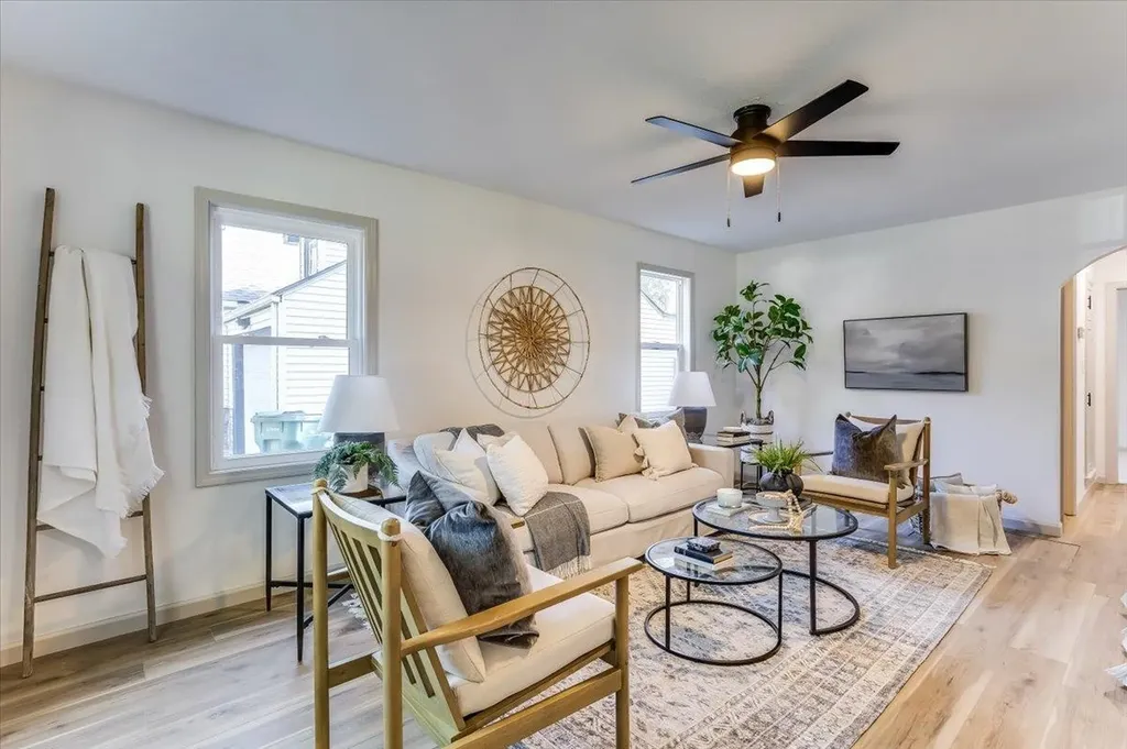 2022 N Woodland Wichita KS 67203