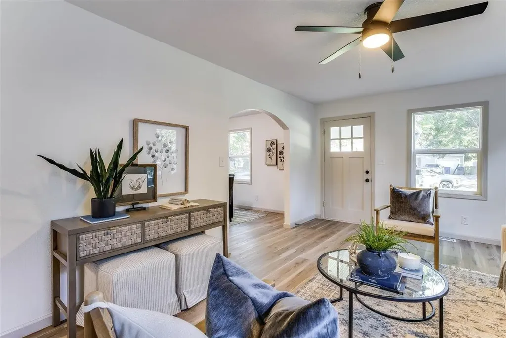 2022 N Woodland Wichita KS 67203