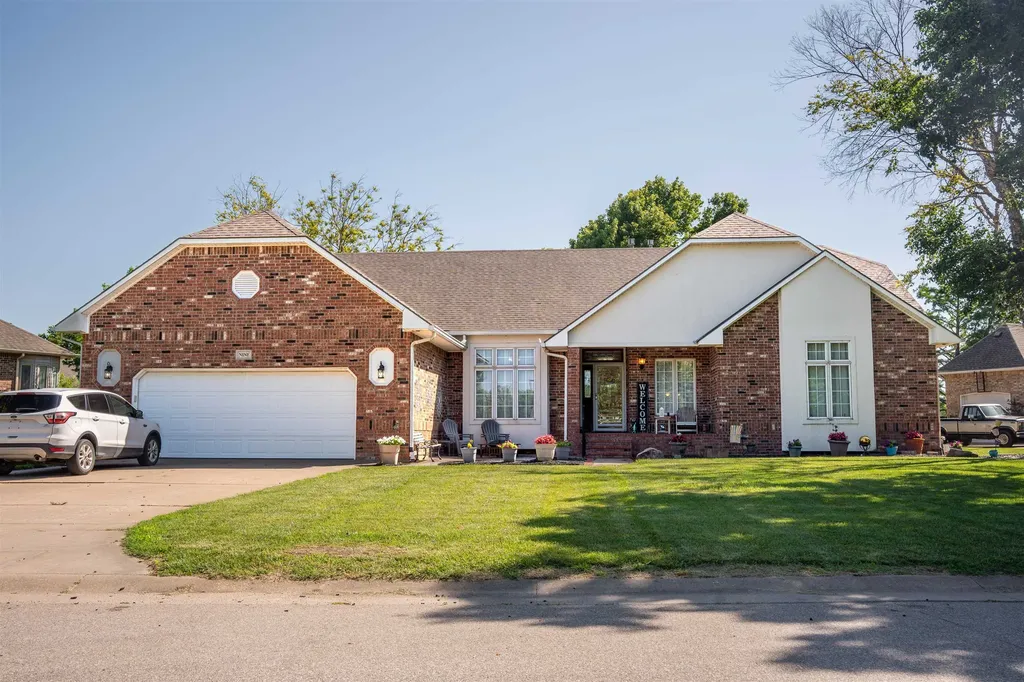 9 E Flanigan Drive Augusta KS 67010