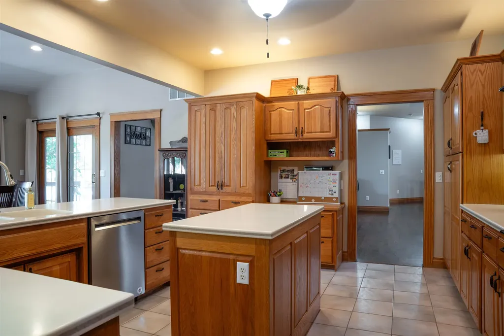 9 E Flanigan Drive Augusta KS 67010