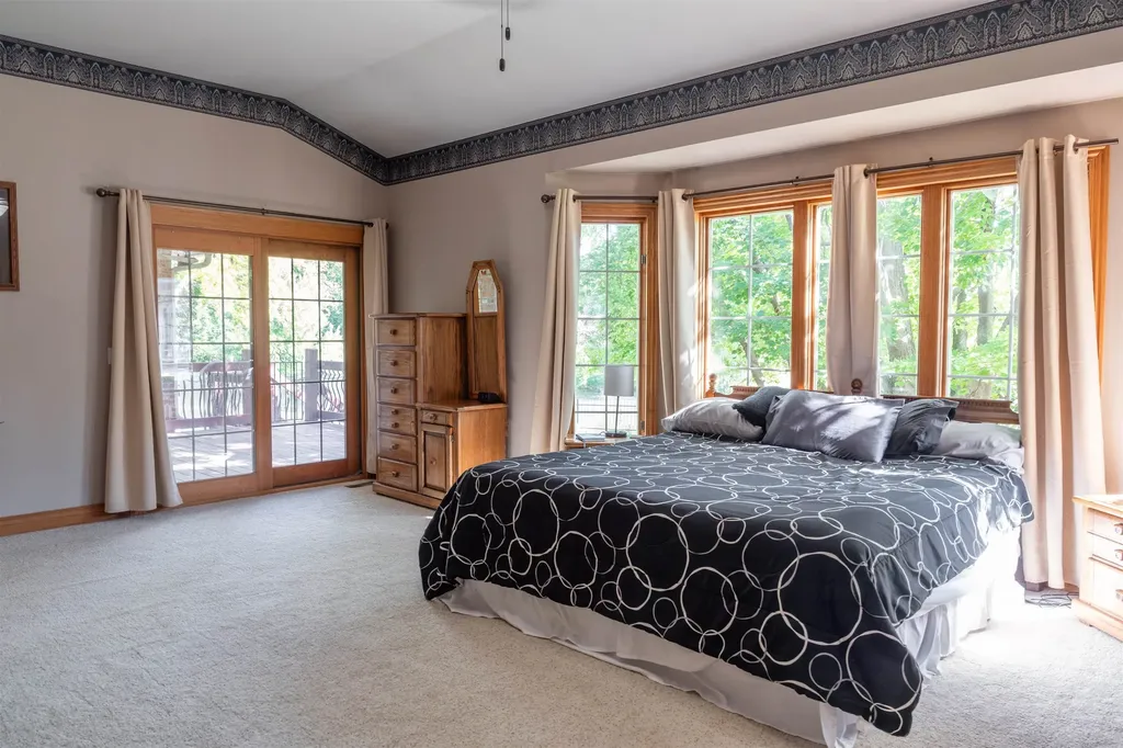 9 E Flanigan Drive Augusta KS 67010