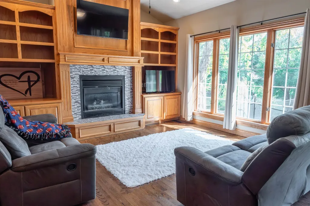 9 E Flanigan Drive Augusta KS 67010