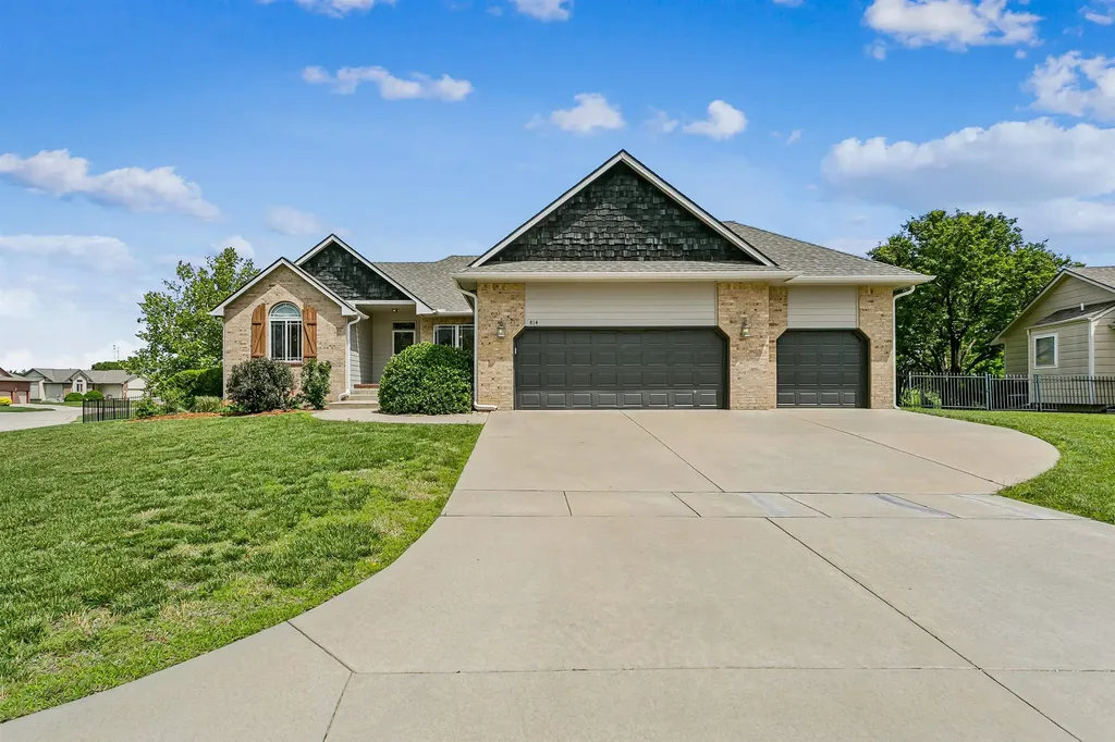 Wichita KS, 814 S Zelta