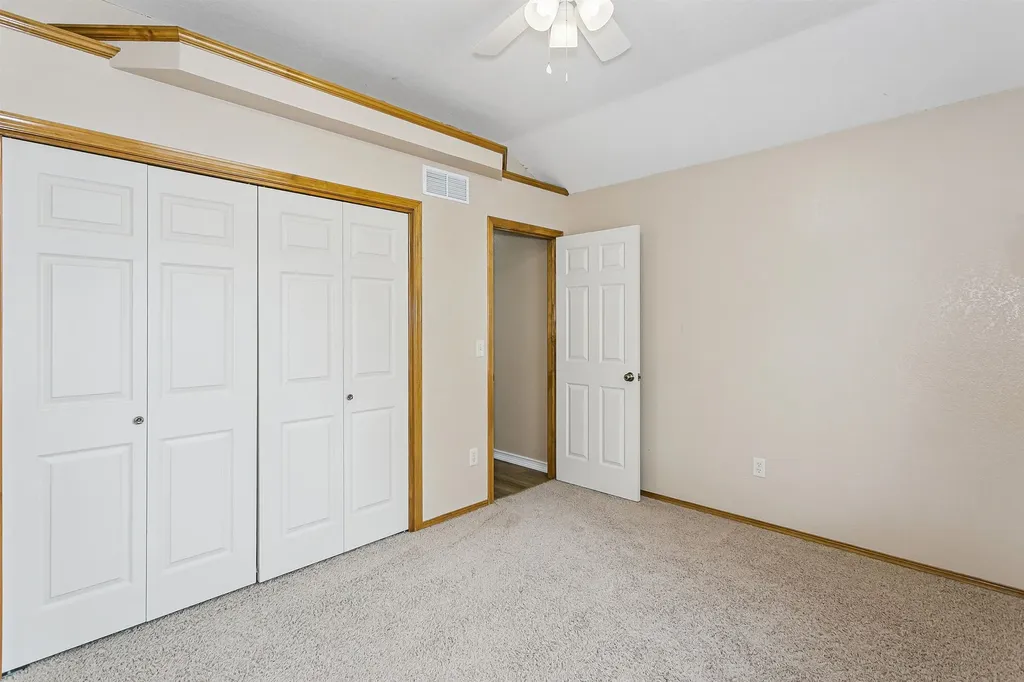 814 S Zelta Wichita KS 67207