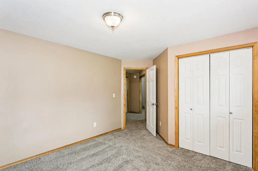 814 S Zelta Wichita KS 67207