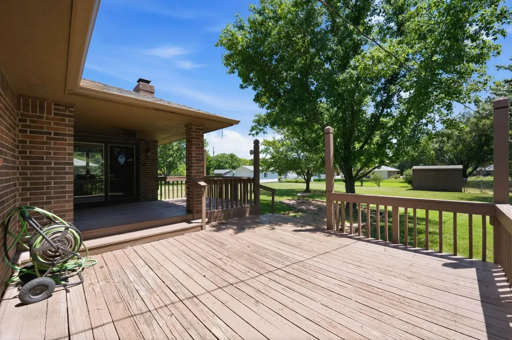 9A E Woodland Drive Augusta KS 67010