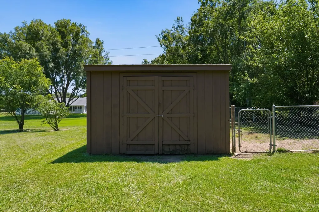 9A E Woodland Drive Augusta KS 67010