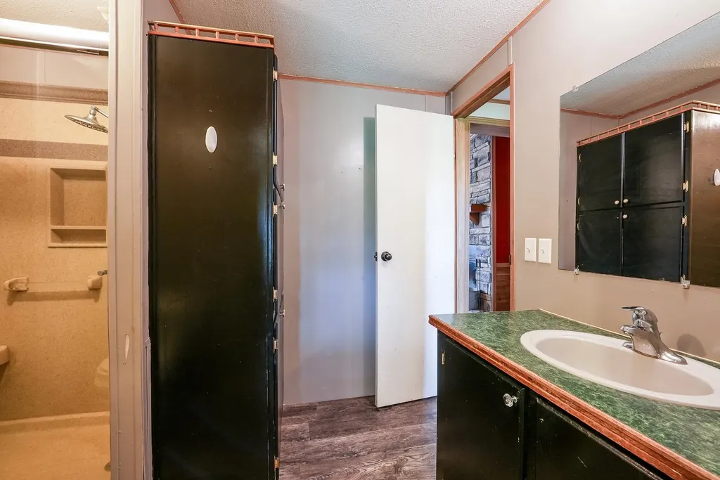 8732 SE 30th Street El Dorado KS 67042
