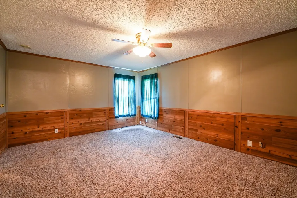 8732 SE 30th Street El Dorado KS 67042