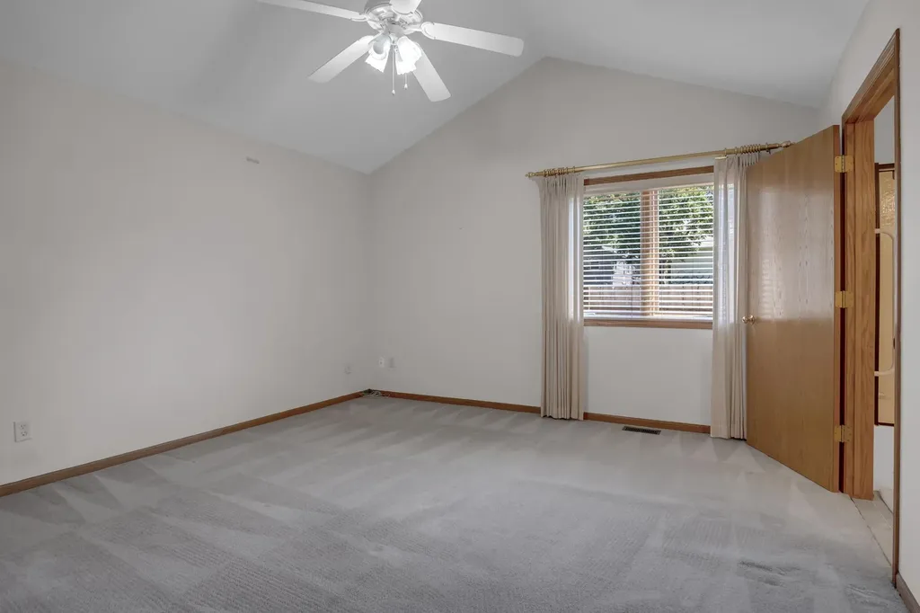 321 E 12th Newton KS 67114