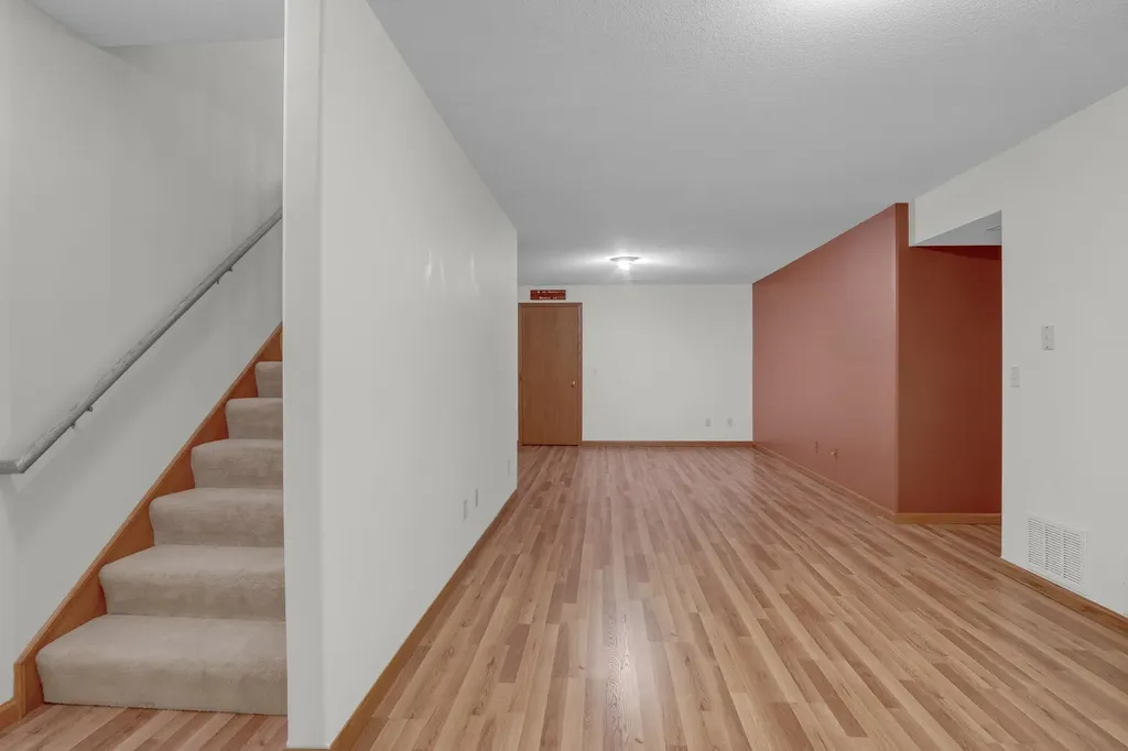 321 E 12th Newton KS 67114