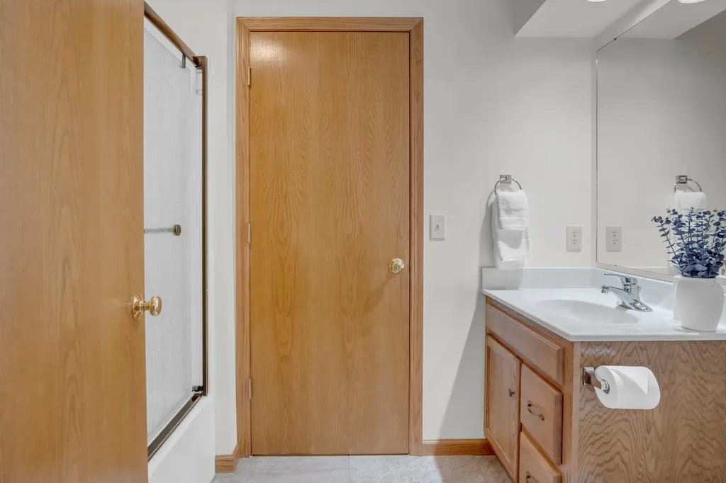 321 E 12th Newton KS 67114