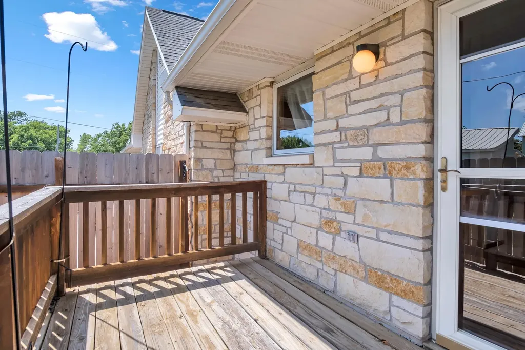 321 E 12th Newton KS 67114