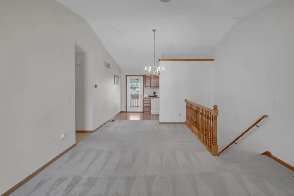 321 E 12th Newton KS 67114