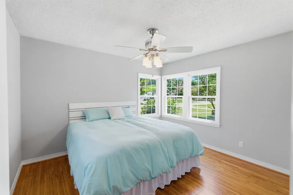 451 N Pinecrest Avenue Wichita KS 67208-4124