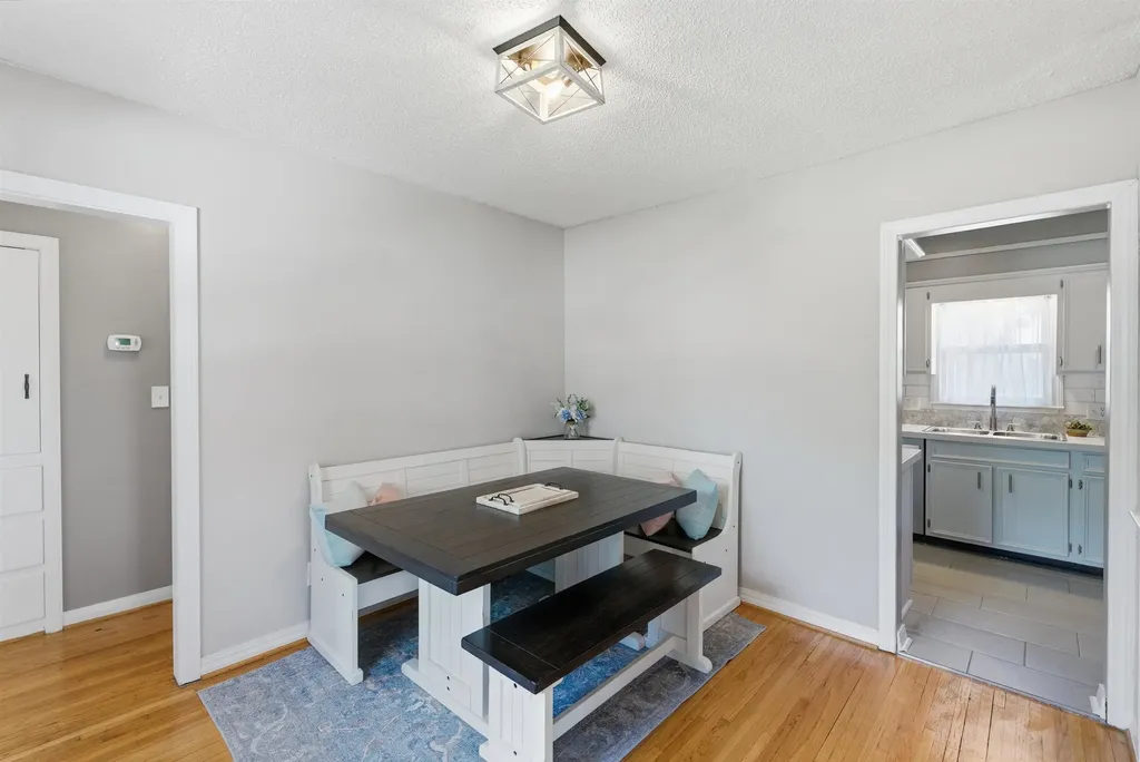 451 N Pinecrest Avenue Wichita KS 67208-4124