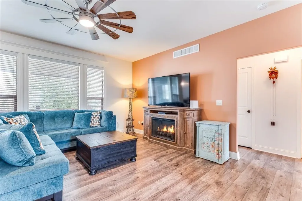 1269 N Forestview Court Wichita KS 67235